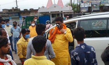 धनबाद : फ्रेंड्स ऑफ संतोष सिंह के कार्यकर्ता अब बेरोजगारी और रंगदारी के खिलाफ जन आंदोलन करेंगे: संतोष सिंह
