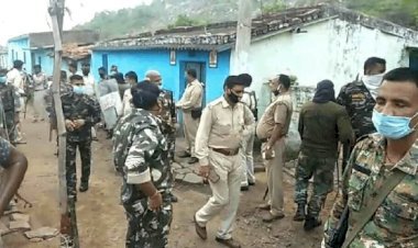 धनबाद: नार्थ तिसरा में वर्चस्व को लेकर सिंह मेंशन व रघुकुल समर्थकों में हिंसक झड़प, एएसआइ समेत पांच घायल 