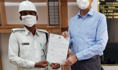 बिहार: ATS DIG विकास वैभव ने बारिश में भींगकर ट्रैफिक जाम छुड़ा रहे कांस्टेबल को किया पुरस्कृत