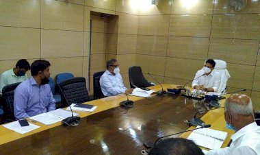 धनबाद: आठ लेन रोड निर्माण शुरू करने पर नहीं हो सका फैसला,जुडको एवं डूडा प्रतिनिधि नहीं पहुंचे