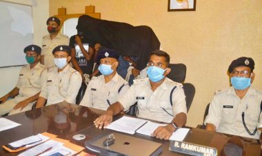 धनबाद: गूगल पे कस्टमर केयर का प्रतिनिधि बन ठगी करने वाले चार साइबर क्रिमिनल अरेस्ट (देखें VIDEO)