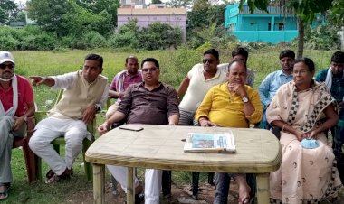 जामताड़ा: कृषि बिल के खिलाफ पीएम का पुतला दहन, इरफान व रणविजय भी हुए शामिल, कोल साइडिंग में मजदूरों का शोषण