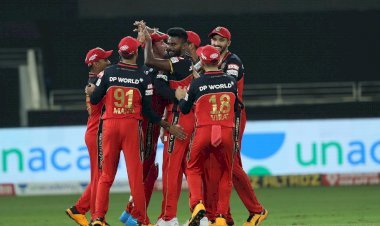 RCB vs MI IPL 2020: Super Over में बैंगलोर ने मुंबई को हराया