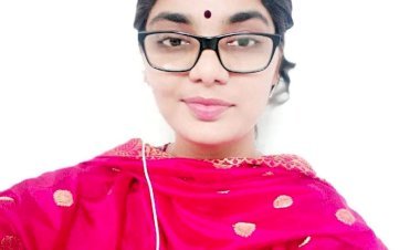 बिहार: विधानसभा चुनाव आते ही कैमूर जिले की नेहा सिंह राठौर बनी सोशल मीडिया स्टार