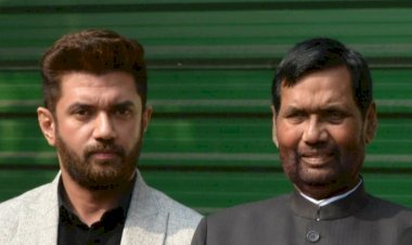 नई दिल्ली: राम विलास की हालत गंभीर, देर रात हुआ दिल का ऑपरेशन, एक और सर्जरी होगी, चिराग ने किया भावुक ट्वीट