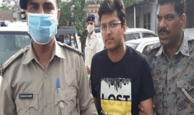 धनबाद: पुलिस घेराबंदी से व्यवसायी आकाश अग्रवाल को छोड़कर भागे किडनैपर, घर से फैक्ट्री जाने के दौरान किया था किडनैप