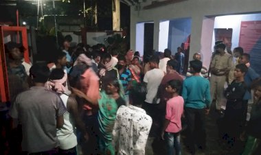 धनबाद: आरपीएफ जवानों ने आरजेडी लीडर सुखदेव विद्रोही को मारपीट कर किया जख्मी, जोगता पुलिस स्टेशन में हंगामा