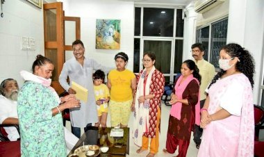 झारखंड: बसंत सोरेन आज दुमका विधानसभा सीट से करेंगे  नॉमिनेशन, माता-पिता से लिया आशीर्वाद, सीएम हेमंत  व फैमिली मेंबर रहे  मौजूद