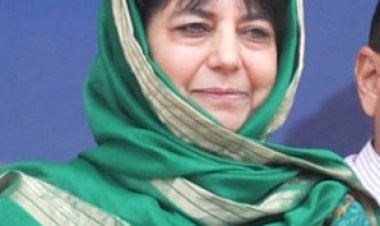 जम्मू-कश्मीर: 400 से ज्यादा दिन से नजरबंद एक्स सीएम महबूबा मुफ्ती हुईं रिहा