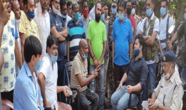 धनबाद: निचितपुर में ढुल्लू महतो के करीबी के घर के समीप बम विस्फोट, धरना पर बैठे बीजेपी MLA, गिरफ्तारी का आश्वासन