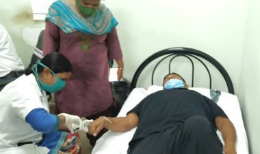 झारखंड: बाल-बाल बचे कृषि मंत्री बादल पत्रलेख, कार के सामने आ गया ट्रक, हल्की चोट लगी,जामताड़ा सदर हॉस्पीटल में हुआ इलाज