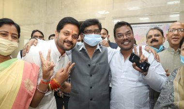 झारखंड के नवनिर्वाचित दोनों एमएलए  बसंत व अनुप  ने जीत के 24 घंटे के अंदर ली शपथ