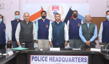 झारखंड: CID का अपना ड्रेस कोड, डीजीपी ने मीडिया के समक्ष प्रस्तुत किया नया ड्रेस