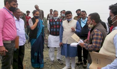 धनबाद: विधानसभा की निवेदन समिति ने दिया गोविंदपुर गोल पहाड़ी से स्टोन माइनिंग बंद रखने का निर्देश, 10 पोकलेन समेत कई गाड़ियां जब्त