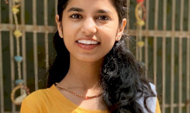 बिहार: लोक गायिका मैथिली ठाकुर ने ठुकराया बॉलीवुड के गानों का ऑफर, सोशल मीडिया पर खूब हो रही है प्रशंसा