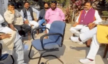 बिहार: JDU प्रसिडेंट से मिले कांग्रेस और BSP एमएलए, जमां ने कहा जेडीयू को देंगे समर्थन