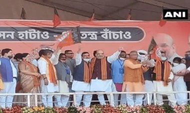 पश्चिम बंगाल: अमित शाह की उपस्थिति में शुभेंदु अधिकारी बीजेपी में शामिल,11 एमएलए, एक टीएमसी एमपी ने भी थामा भगवा झंडा