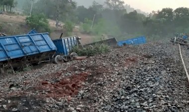 झारखंड:120 की स्पीड से दौड़ रही मालगाड़ी का ब्रेक फेल, बड़ा हादसा टला, कंट्रोल करने में पटरी-तार और खंभे टूटे