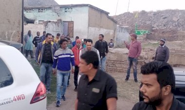 धनबाद: गड़ेरिया बस्ती पहुंचे रणविजय सिंह, UCC B.L.A आउटसोर्सिंग लोकल एवं रैयतो को नियोजन की मांग