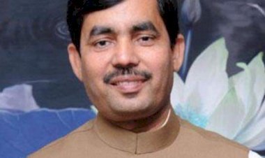 बिहार: इंडस्ट्री  मिनिस्टर शाहनवाज हुसैन का  बंगला बदला,  बंगले को लेकर फोन पर बात करते हुए VIDEO वायरल