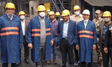 धनबाद: मोनो रेल से मुनिडीह माइंस में गये कोल सेकरटेरी, कहा- BCCL का कोयला अच्छा