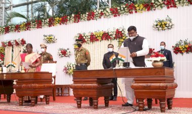 झारखंड: हफीजुल हसन ने ली मिनिस्टर पोस्ट की शपथ, हेमंत सोरेन कैबिनेट का विस्तार