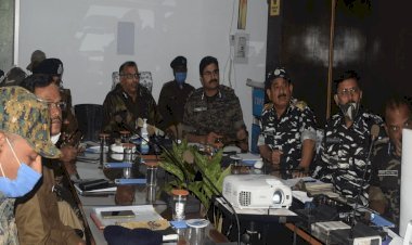 झारखंड: DGP ने कहा- नक्सली मुख्यधारा में लौटें, वर्ना मारे जायेंगे