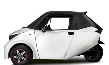 इंडिया में शुरू हुई सबसे सस्ती Storm R3 Electric Car,सिंगल चार्ज में चलेगी 200km