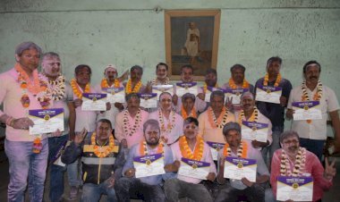 Dhanbad Press Club Election : अशोक कुमार बने प्रसिडेंट, गंगेश गुंजन महासचिव, सुधीर सिन्हा वरीय उपाध्यक्ष व मनोहर कुमार कैशियर चुने गये