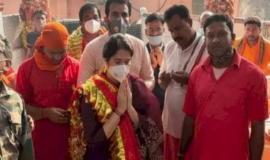 झारखंड: टीम इंडिया के एक्स बॉलर जहीर खान ने पत्नी सागरिका संग रजरप्पा छिन्नमस्तिका मंदिर में की पूजा-अर्चना