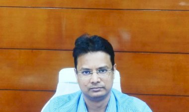 धनबाद: डीसी ने की टीकाकरण अभियान की ऑनलाइन समीक्षा,कई अफसरों के विरुद्ध की गई अनुशासनात्मक कार्रवाई