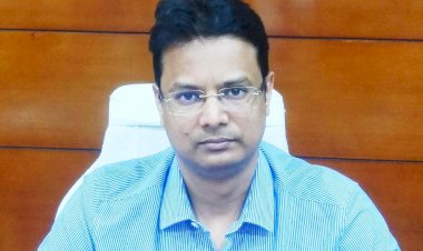 धनबाद:जिला स्तरीय टास्क फोर्स की बैठक, डीसी ने की टीकाकरण तथा कोविड जांच अभियान की ऑनलाइन समीक्षा