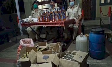 धनबाद: डिगवाडीह में अवैध शराब की मिनी फैक्ट्री का भंडाफोड़, लाखों की नकली शराब जब्त, एक अरेस्ट   