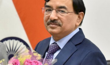 सुशील चंद्रा होंगे देश के नये Chief Election Commissioner, 13 अप्रैल को संभालेंगे पदभार, नोटिफिकेशन जारी