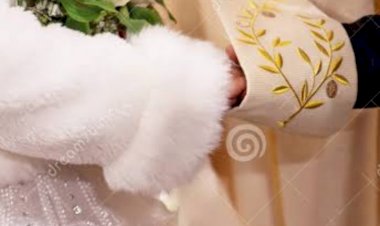 अमेरिका: डाईवोर्स के बाद अपने से 30 साल बड़े ससुर से रचा ली शादी, कहा- एकदम परफेक्ट है रिलेशन