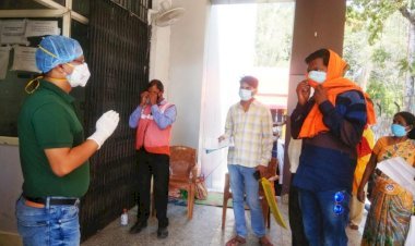 धनबाद:डीसी ने की एसएनएमएमसीएच कैथ लैब में एडमिट पेसेंट के इलाज व हॉस्पीटल व्यवस्था की समीक्षा