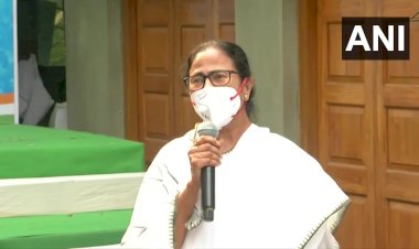 पश्चिम बंगल: ममता बनर्जी चुनी गईं टीएमसी विधायक दल की नेता, पांच मई को तीसरी बार सीएम पद की लेंगी शपथ