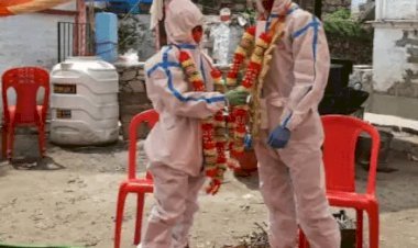 उत्तर प्रदेश:अल्मोड़ा में शादी के दिन ही लड़की हो गयी कोरोना पॉजिटिव, दूल्हा-दुल्हन ने पीपीई किट पहनकर लिये सात फेरे