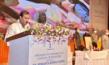 असम: हिमंत बिस्वा सरमा ने ली सीएम पद की शपथ, स्टेट के 15वें सीएम बने, 13 कैबिनेट मिनिस्टर भी बने