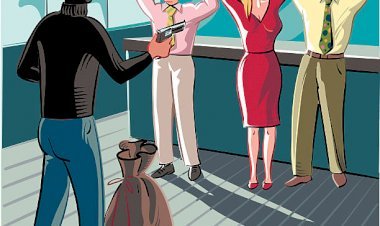 बिहारः छपरा में यूनी मोनी गोल्ड बैंक 20 लाख की लूट कैश व गोल्ड सहित, विदेशी मुद्रा भी ले गये क्रिमिनल