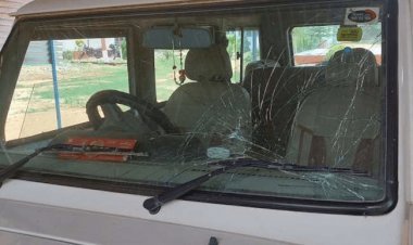 बिहार: जमुई में बालू माफिया ने पुलिस टीम पर किया हमला, बलेरो में तोड़फोड़