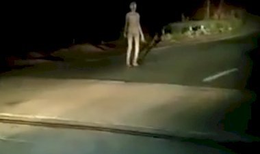 हजारीबाग में दिखा विचित्र मानव,सहमे लोग, एलियन व भूत की हो रही चर्चा, वीडीओ वायरल