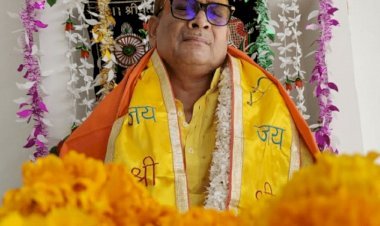 बिहार: पुलिस की नौकरी छोड़ पॉलिटिक्स में आने के बाद एक्स DGP गुप्तेश्वर पांडे अब अब अध्यात्म की दुनिया में 