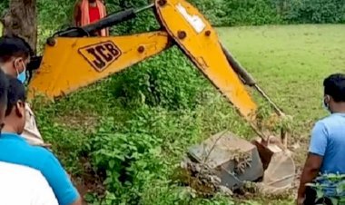 बोकारो: पीपीई किट पहन चोरों ने उखाड़ लिया BOI का एटीएम, कैश बॉक्स खेंत में फेंका, बच गये 22 लाख रुपये