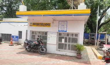 धनबाद: कतरास के श्री राम फ्यूल्स पेट्रोल पंप में स्टाफ को बंधक बनाकर डकैती