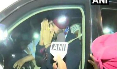 नई दिल्ली: नवजोत सिद्धू ने की राहुल गांधी व प्रियंका गांधी वाड्रा से से मुलाकात