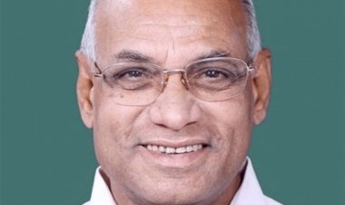 रमेश बैस को झारखंड व थावरचंद गहलोत को कर्नाटक का गवर्नर बनाया गया, आठ गवर्नर बदले गये