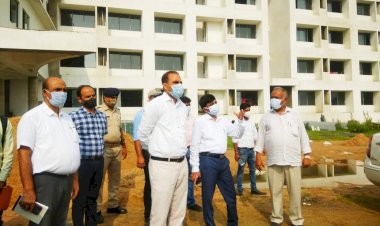 धनबाद: डीसी ने किया निर्माणाधीन समाहरणालय कैंपस का निरीक्षण, कहा-कार्य की गुणवत्ता में नही किया जायेगा कोई समझौता