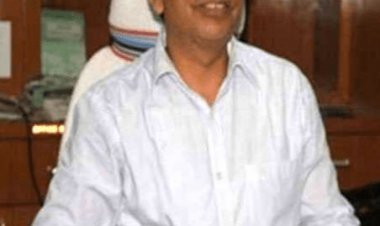 धनबाद: म्यूनिशिपल कमिश्नर मनोज कुमार व अपर नगर आयुक्त प्रदीप कुमार के खिलाफ दर्ज होगी FIR