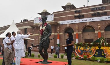 नई दिल्ली: राजीव गांधी खेल रत्न अवॉर्डका नाम अब  मेजर ध्यानचंद के नाम पर होगा 